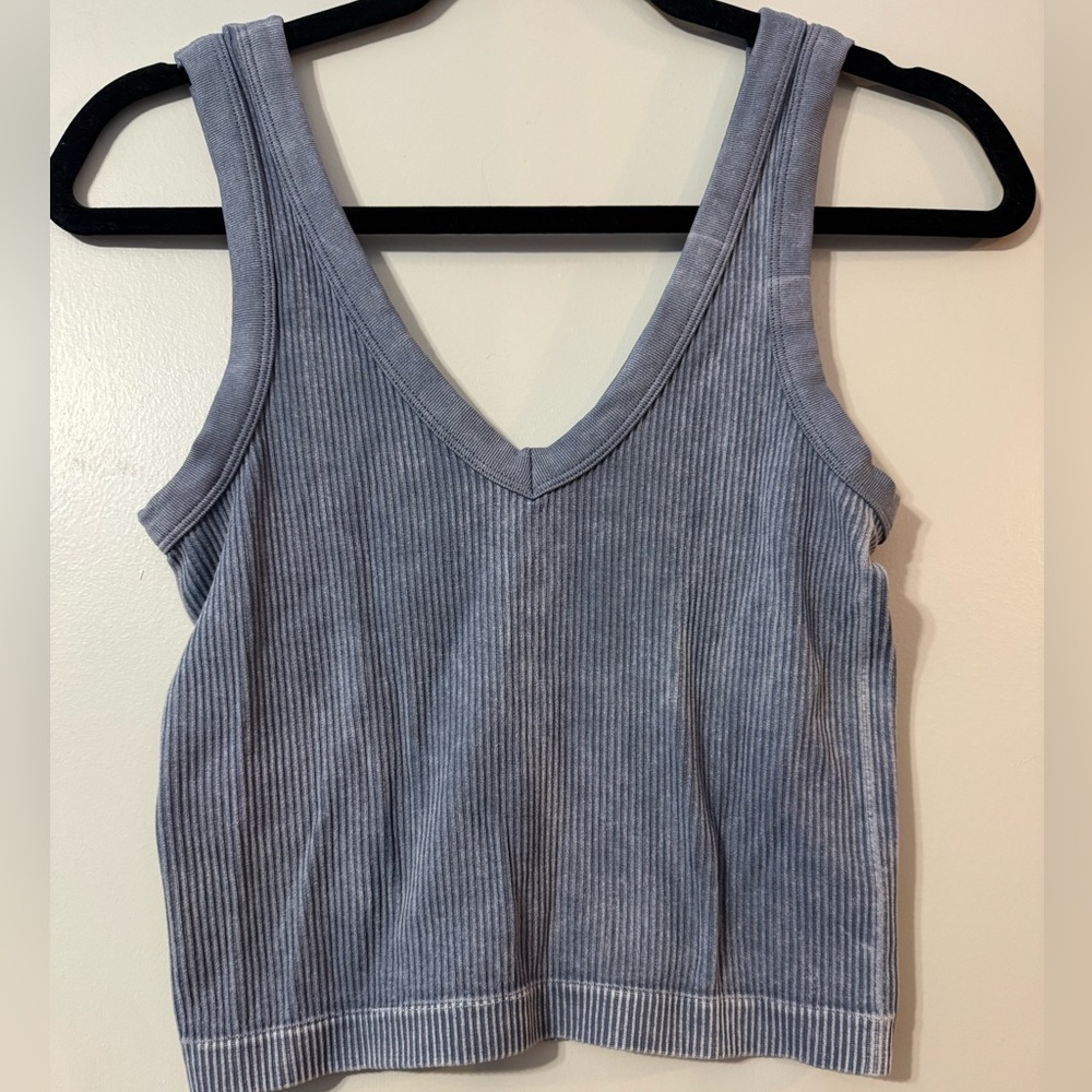 Faded Rose Ribbed Crop Tank Top Gray Stretch V Neck Size Large - Picture 4 of 7